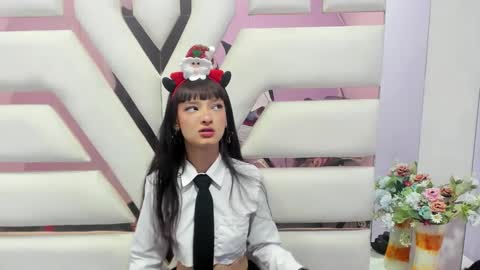 aurora online show from December 12, 2024, 6:42 pm