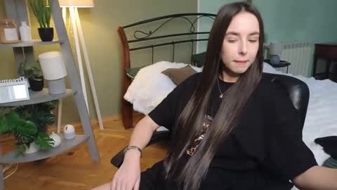 Aurora online show from February 13, 2025, 10:44 am