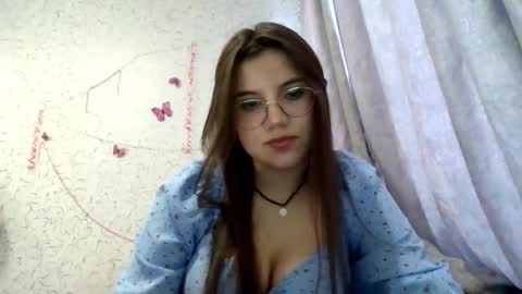 Snapshot of aurora_breeze chatting on February 24, 2026, 4:32 am Kiara Xanthe online show from February 24, 2026, 4:32 am
