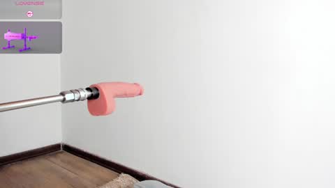 Snapshot of aurora_divine chatting on January 7, 2025, 10:30 pm aurora_divine online show from January 7, 2025, 10:30 pm