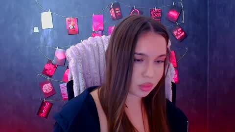Snapshot of aurora_gibert chatting on July 11, 2026, 5:26 pm Aurora online show from July 11, 2026, 5:26 pm