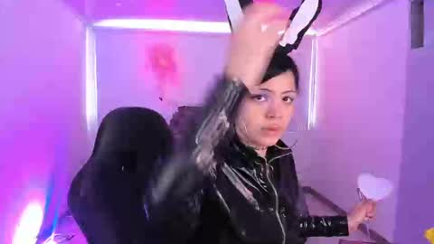 Aurora Diaz online show from October 31, 2025, 7:37 pm