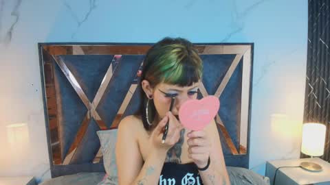 Aurora Diaz online show from April 4, 2026, 11:40 am