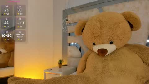 Aurora  online show from December 14, 2025, 11:59 am