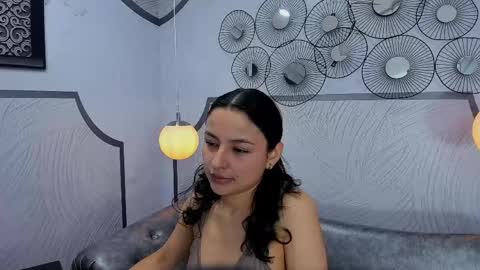 Snapshot of auroragracce chatting on April 21, 2026, 11:38 am AuroraGracce online show from April 21, 2026, 11:38 am