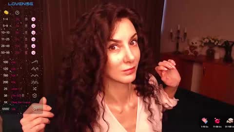 Aurora online show from February 9, 2025, 2:18 pm