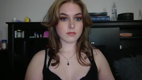 Snapshot of auroralightz1 chatting on March 4, 2026, 8:04 pm auroralightz1 online show from March 4, 2026, 8:04 pm