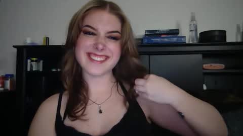 Snapshot of auroralightz1 chatting on March 5, 2026, 8:38 pm auroralightz1 online show from March 5, 2026, 8:38 pm