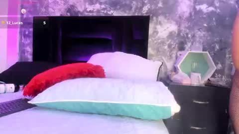 Aurora Rojas online show from February 24, 2025, 6:05 am