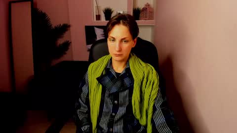 Aurora online show from February 6, 2025, 3:16 am