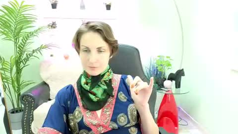 Aurora online show from November 17, 2025, 3:07 pm