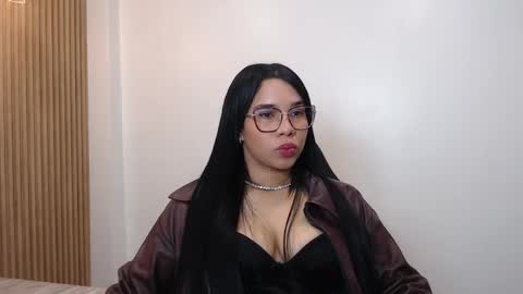 Snapshot of aurorasilk chatting on June 3, 2026, 6:35 pm Aurora online show from June 3, 2026, 6:35 pm