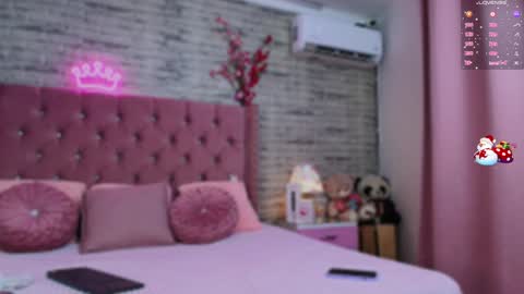 Snapshot of aurorasim chatting on December 28, 2024, 1:17 pm Aurora online show from December 28, 2024, 1:17 pm