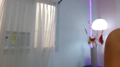 Valeria Moreau online show from March 10, 2025, 4:57 pm