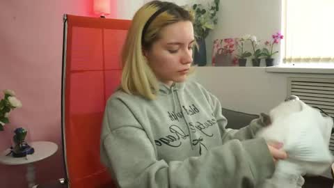 Snapshot of aurorawrenfield chatting on April 25, 2026, 4:26 am aurorawrenfield online show from April 25, 2026, 4:26 am