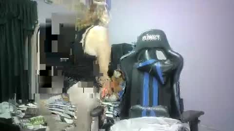 aurori997239 online show from October 30, 2025, 2:13 am