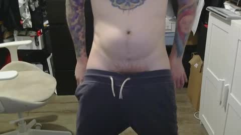 ausmopolitan online show from April 21, 2026, 1:42 am