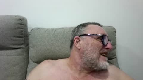 Snapshot of aussie_ozzie chatting on July 25, 2026, 9:18 am aussie_ozzie online show from July 25, 2026, 9:18 am