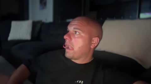 Snapshot of aussieboycal chatting on February 8, 2025, 11:01 am aussieboycal online show from February 8, 2025, 11:01 am