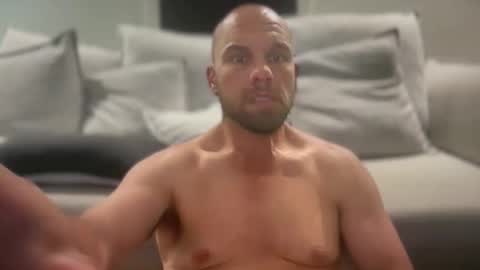 Snapshot of aussieboycal chatting on February 11, 2026, 10:42 am aussieboycal online show from February 11, 2026, 10:42 am