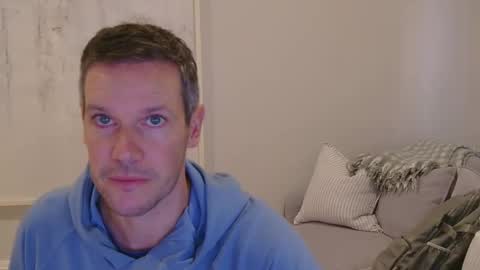 aussiesurfer0000 online show from April 22, 2026, 12:57 am