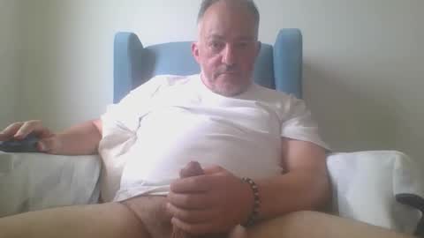 Snapshot of aussiesydguy chatting on February 6, 2026, 2:27 am chatbateaussie online show from February 6, 2026, 2:27 am