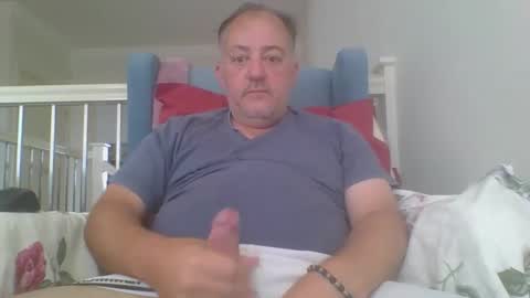 Snapshot of aussiesydguy chatting on April 17, 2026, 2:14 am chatbateaussie online show from April 17, 2026, 2:14 am