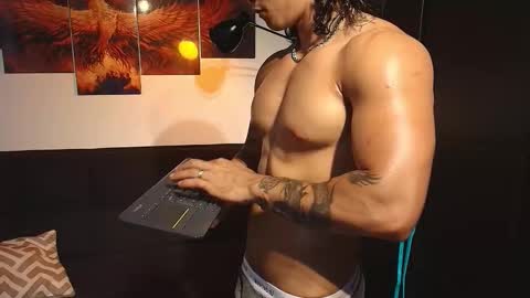 Snapshot of austiin_haze chatting on November 10, 2025, 9:25 pm Austin online show from November 10, 2025, 9:25 pm