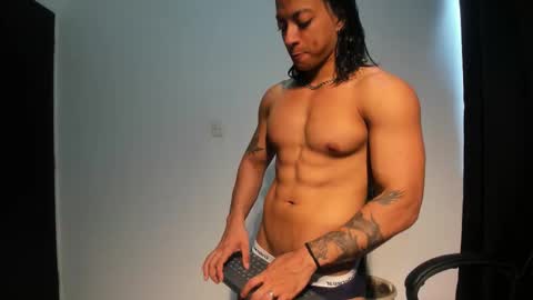 Snapshot of austiin_haze chatting on February 13, 2026, 1:29 pm Austin online show from February 13, 2026, 1:29 pm