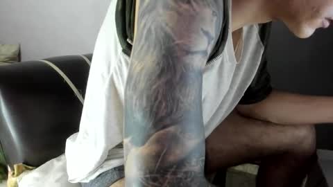 austin1119a online show from December 4, 2025, 5:28 am