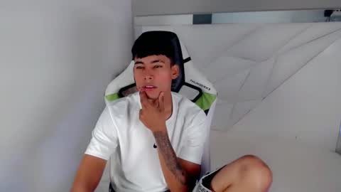 AUSTIN online show from October 5, 2025, 2:15 pm