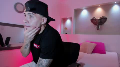 AUSTIN  online show from February 25, 2025, 10:58 am