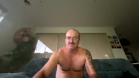 Snapshot of austintoner85 chatting on March 4, 2026, 9:04 am austintoner85 online show from March 4, 2026, 9:04 am