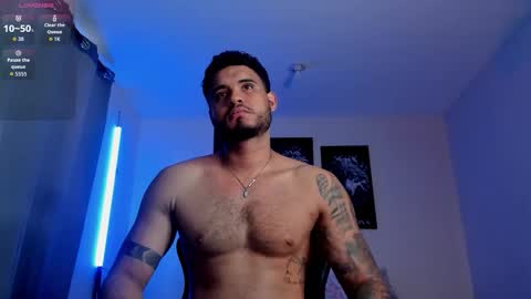 AustinTorres  online show from October 18, 2025, 9:48 pm