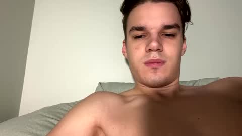 Snapshot of auston_r1ch chatting on February 13, 2025, 4:11 am Auston 3 online show from February 13, 2025, 4:11 am