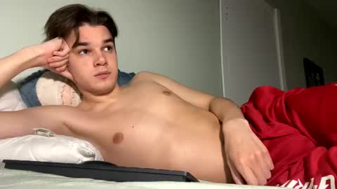 Snapshot of auston_r1ch chatting on February 19, 2025, 7:59 pm Auston 3 online show from February 19, 2025, 7:59 pm