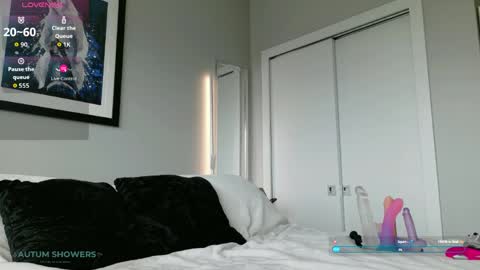 Autum Showers online show from April 1, 2026, 10:18 pm