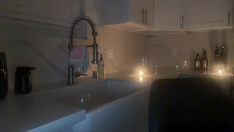 Snapshot of autumnfalls4 chatting on November 15, 2025, 12:02 pm Auntumnfalls online show from November 15, 2025, 12:02 pm