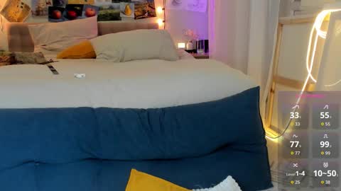 Ava online show from October 3, 2025, 7:11 pm