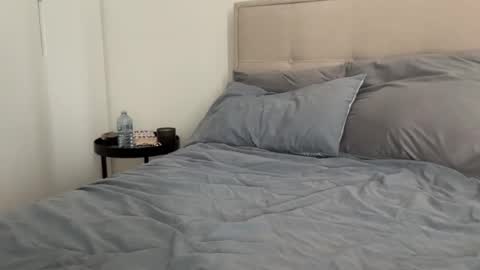 Ava  online show from September 10, 2025, 1:38 am