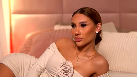 Ava online show from January 13, 2026, 1:33 am