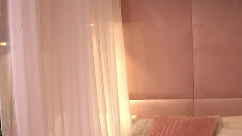 Ava online show from February 15, 2026, 1:13 am