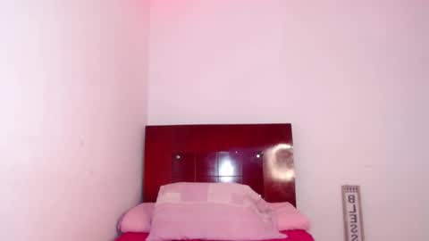 Snapshot of ava_jhonsson chatting on October 15, 2025, 4:12 am ava online show from October 15, 2025, 4:12 am