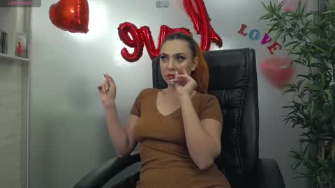 Snapshot of avablue_ chatting on February 14, 2026, 12:35 pm online show from February 14, 2026, 12:35 pm