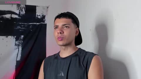 Snapshot of avaggi chatting on September 30, 2025, 10:15 pm Avaggi online show from September 30, 2025, 10:15 pm