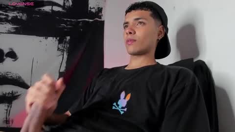 Snapshot of avaggi chatting on October 1, 2025, 9:32 pm Avaggi online show from October 1, 2025, 9:32 pm