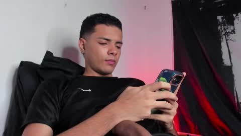 Snapshot of avaggi chatting on October 20, 2025, 10:54 pm Avaggi online show from October 20, 2025, 10:54 pm