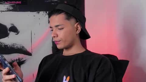 Snapshot of avaggi chatting on November 3, 2025, 11:04 pm Avaggi online show from November 3, 2025, 11:04 pm