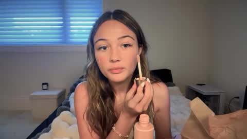 avaowenss online show from October 7, 2025, 7:33 pm