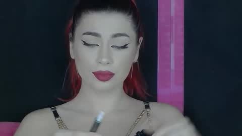 Snapshot of avareina chatting on October 13, 2025, 4:51 pm Ava Reina online show from October 13, 2025, 4:51 pm